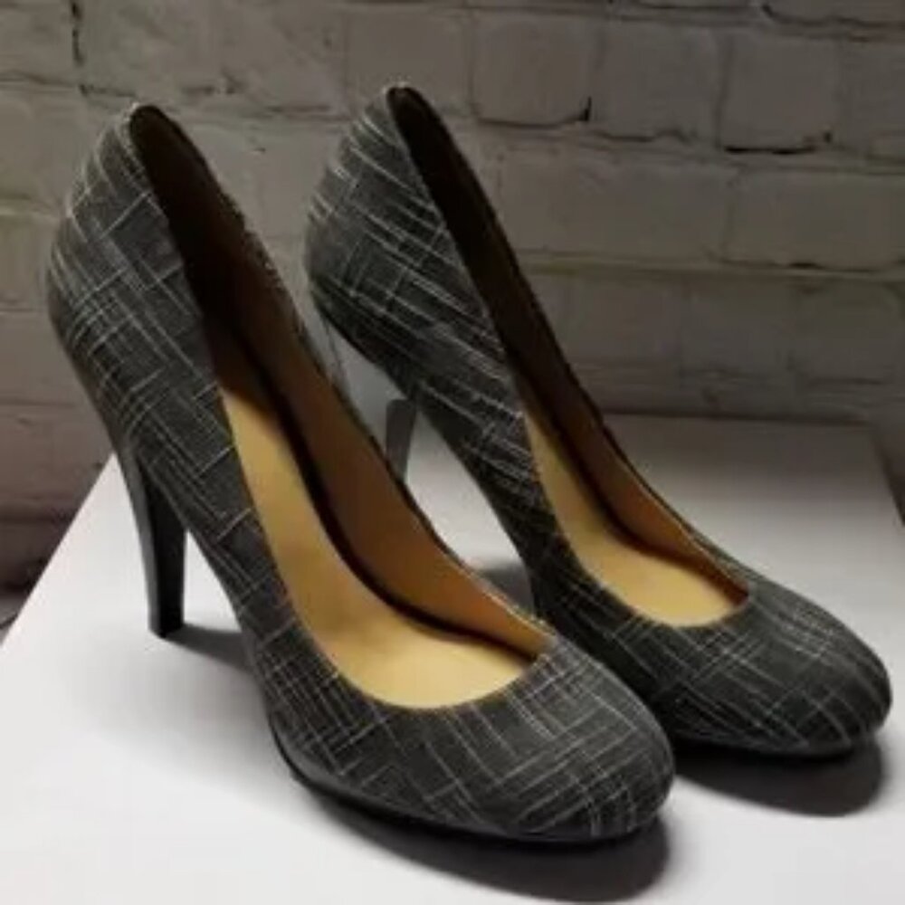 NINE WEST Smoochmeo gray and white plaid wedges pumps size 10